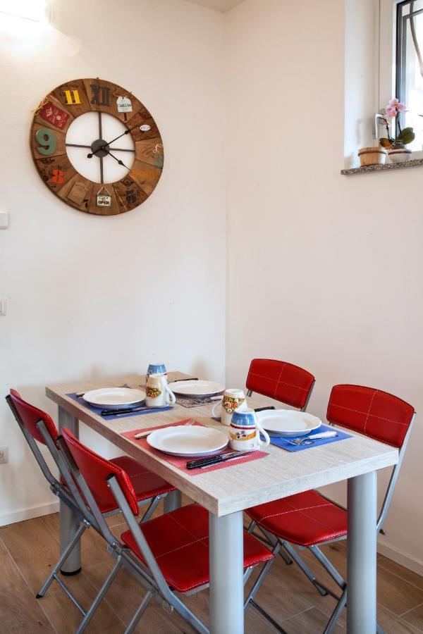 Al Rost B&B Luino Exterior foto